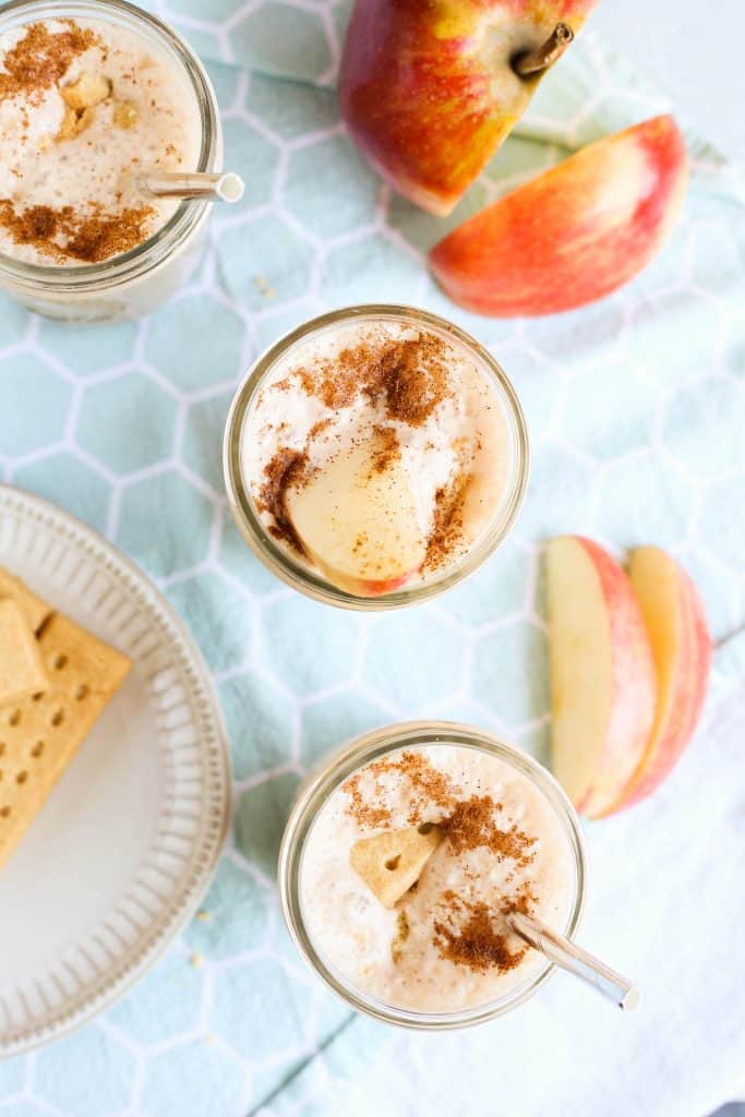 Apple Pie Smoothies with cookie crumble