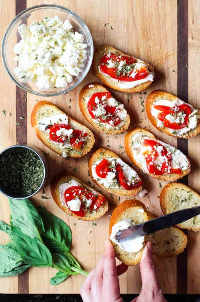 roasted red pepper crostini