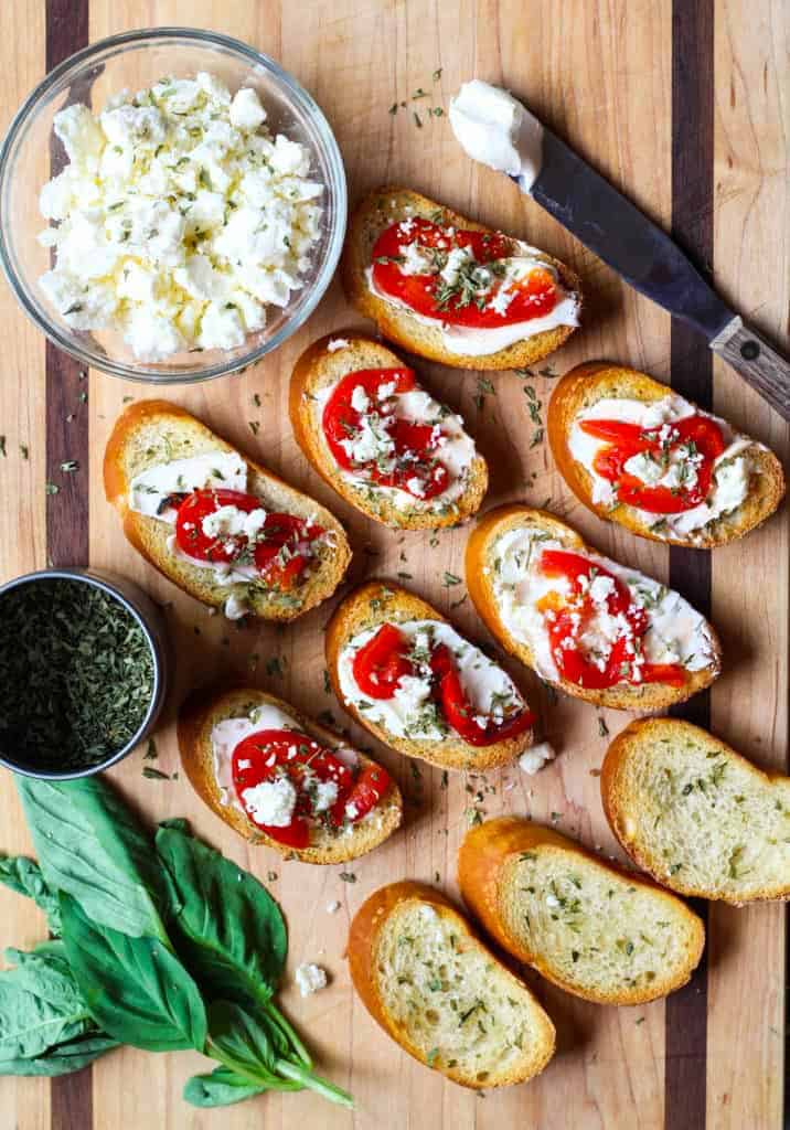 roasted red pepper crostini