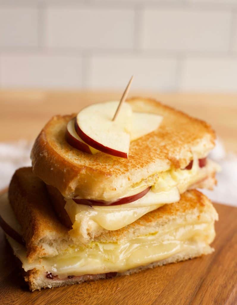 white cheddar grilled cheese with sliced apple
