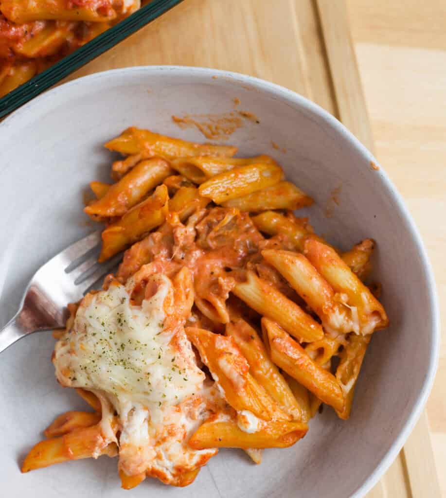 Bowl of Baked Penne with Vodka Sauce (no meat).